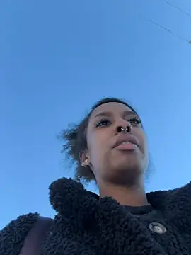 Your_Paris live sex cam