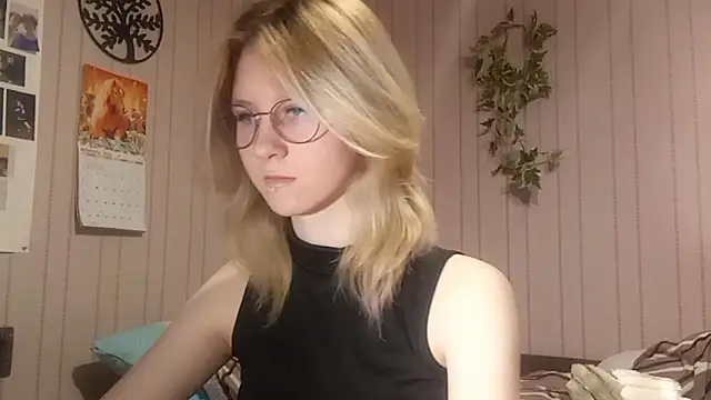 RunawayBr1de's cam snapshot