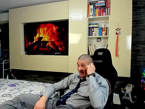 SpartacusDaddy48 live sex cam