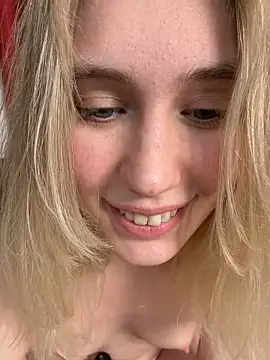 LovelyMiu live sex cam