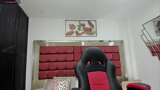 IrisBlume's cam snapshot