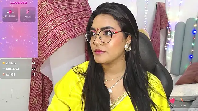 lakshmiraniii live sex cam