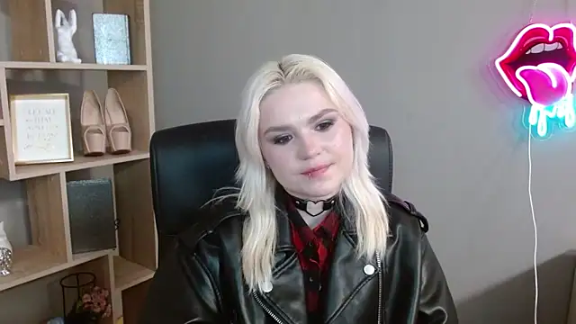 SweetLilyxo's cam snapshot