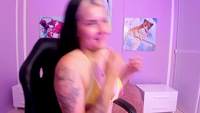 miaa_cutee2's cam snapshot