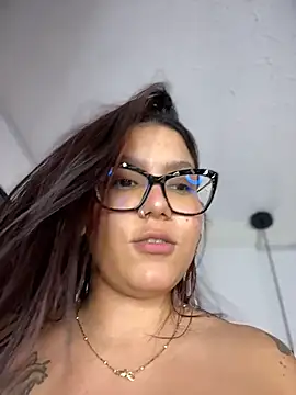 CherrySmirkXXX live sex cam