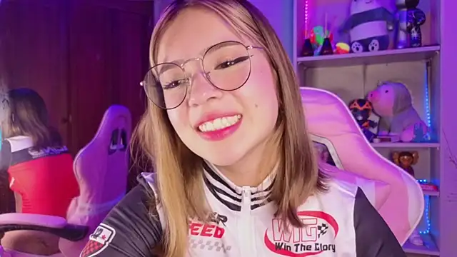 EmilyMiller_ live sex cam