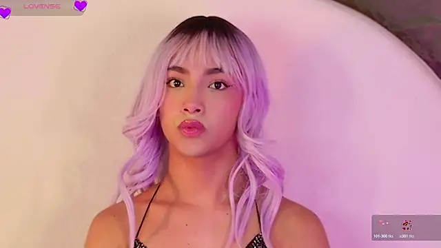 GraceFoxy live sex cam