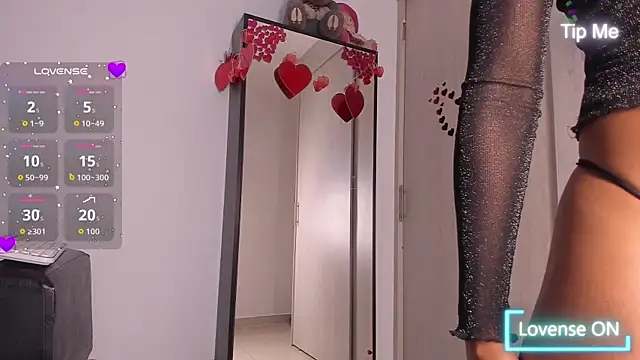 Adaira_Wealth's cam snapshot