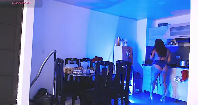 Pretty__Milf's cam snapshot