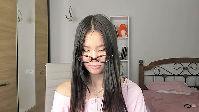 amiya_cute's cam snapshot