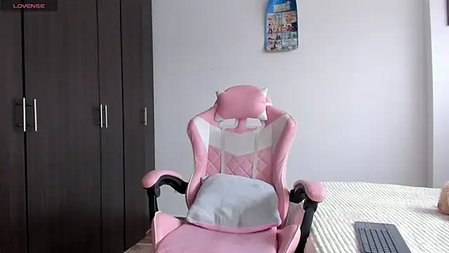 kendal_hot01 live sex cam