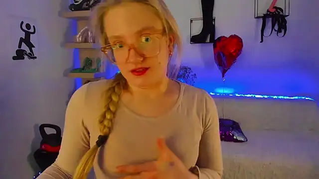 NancyHottie's cam snapshot