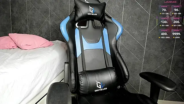 Red_FoxGirl's cam snapshot