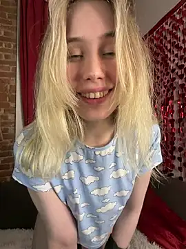 LovelyMiu's cam snapshot