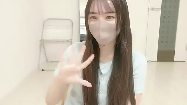 _Mia_land_'s cam snapshot