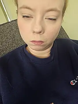 ShySweetheart's cam snapshot