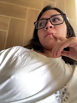 Mila_Morgan live sex cam