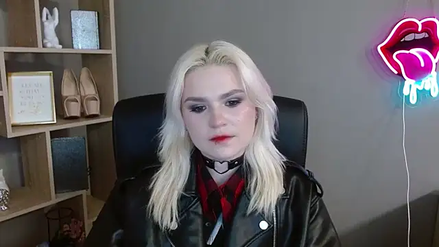 SweetLilyxo's cam snapshot