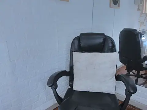 Iris_Laus's cam snapshot