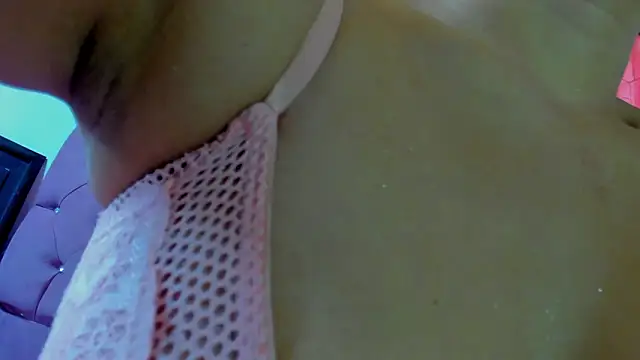 ari_le's cam snapshot