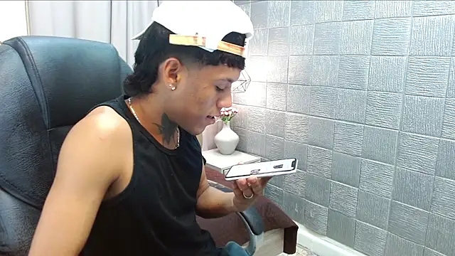 Alan_Cute18's cam snapshot