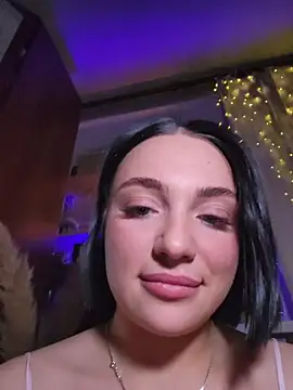 HotDevilGirl_'s cam snapshot