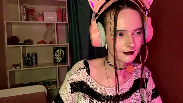 MabelDefina's cam snapshot