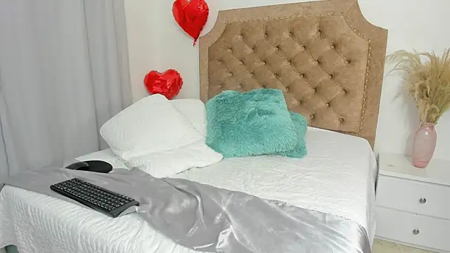 Scarlett_Star01's cam snapshot