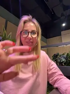 LisaMurr's cam snapshot