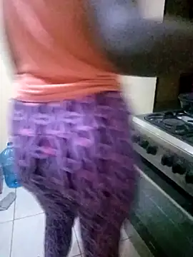 zainabsmile's cam snapshot