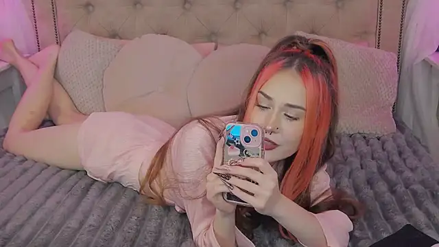 SashaMeow live sex cam