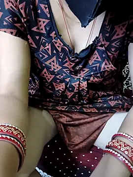 Strawberry4403 live sex cam