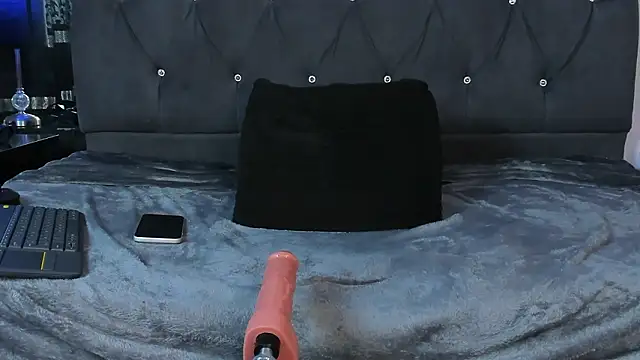 Angel_Cuervo live sex cam