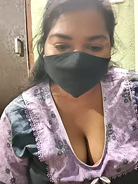 Liyaa_24's cam snapshot