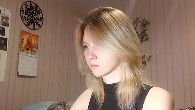 RunawayBr1de's cam snapshot