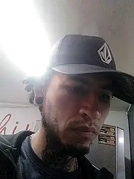 Tattoboy19cm live sex cam