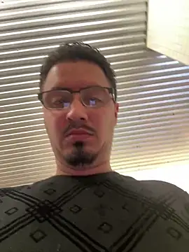 Bbyboyivan live sex cam