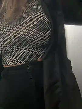 Isabella_Varella live sex cam