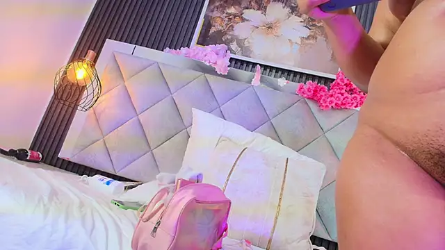 Sara_Channel01's cam snapshot