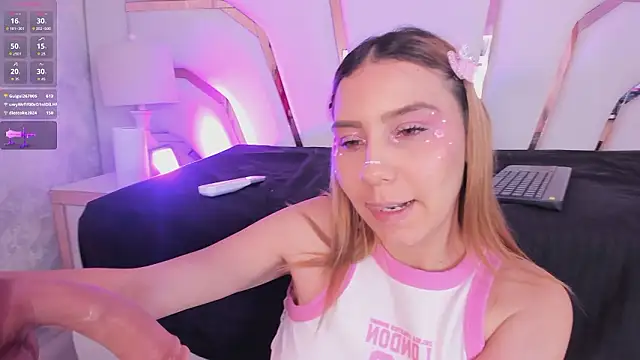 MelodyBloom_'s cam snapshot