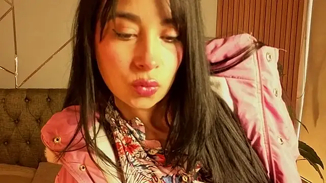 ZoeySmith_'s cam snapshot