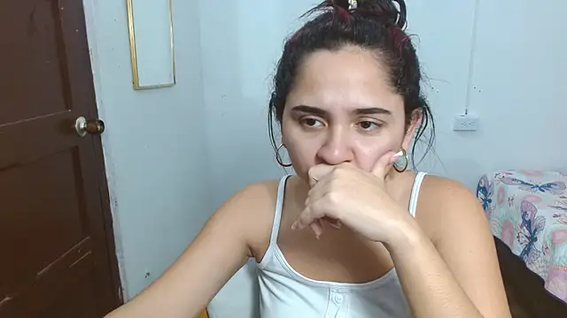 Thalian's cam snapshot