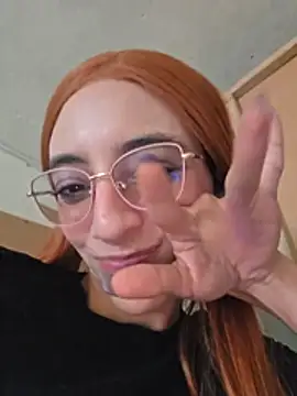 Dani-peggin live sex cam