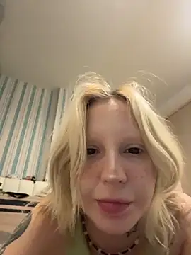 urlittlebaby666's cam snapshot