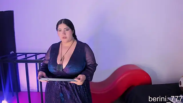 AmberiniHoffman live sex cam