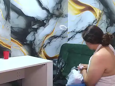 _maugthy23's cam snapshot