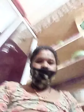 Kirti_sacsena's cam snapshot