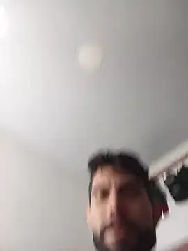 hideonbush051 live sex cam