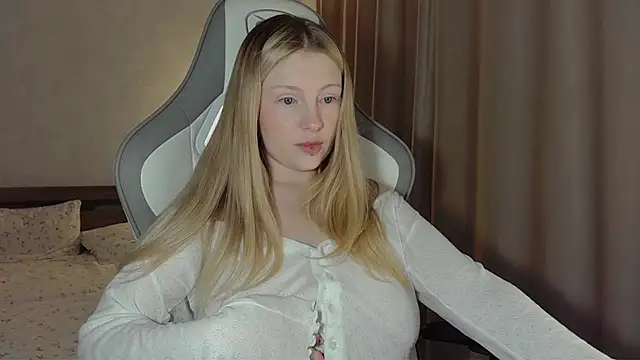 x_ivy_x's cam snapshot