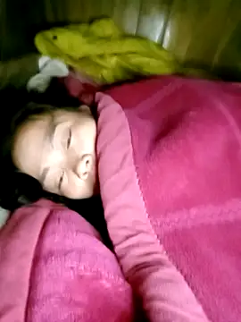 CoMay003's cam snapshot